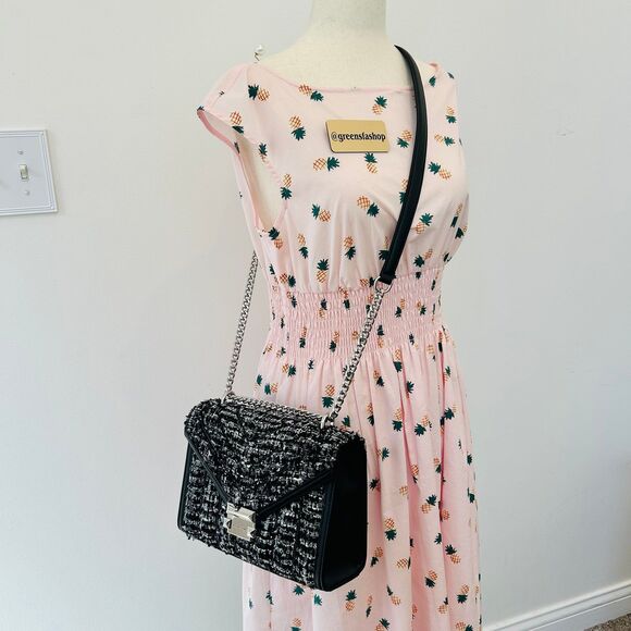 Michael Kors Whitney Medium Quilted Shoulder Bag Black - Picture 8 of 9